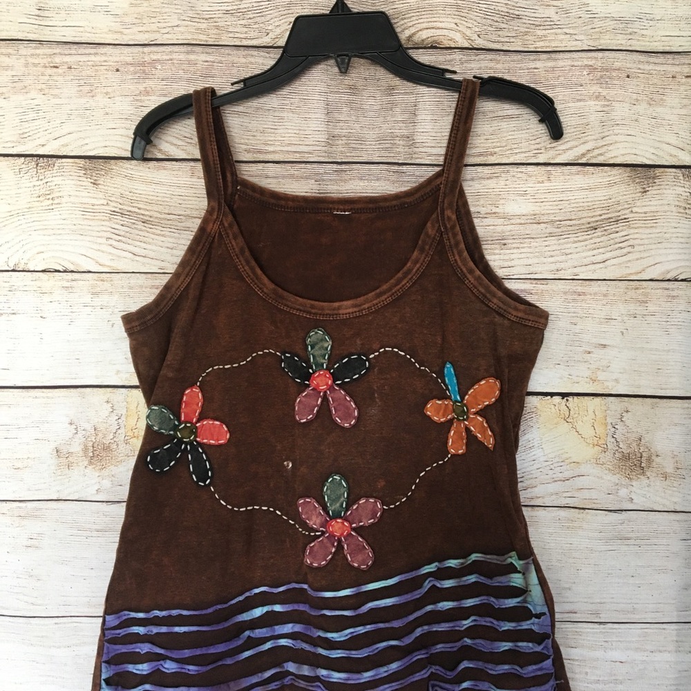 🌟 Vintage Beautiful embroidered tank top